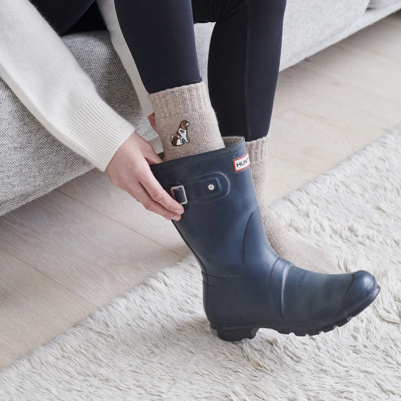 Sweet William Cavalier King Charles Spaniel Dog Walking Socks