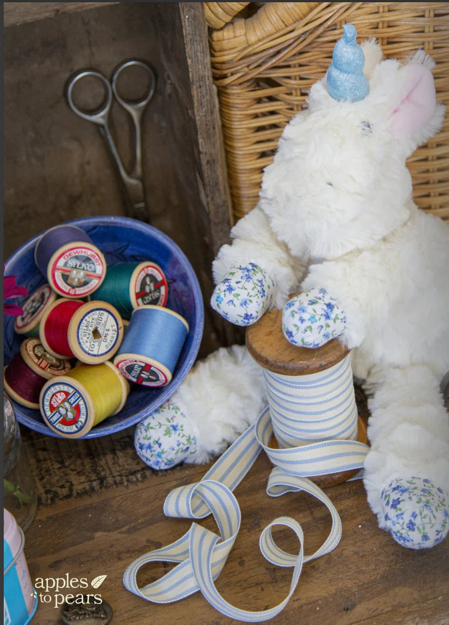 Petal The Unicorn Gift in a Tin by Apples to Pears