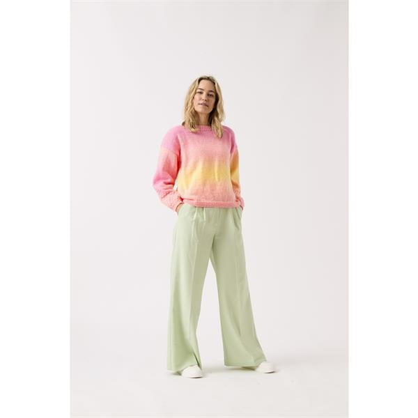 Pattern - Sleeve Appeal Sweater in Jewelspun Ombre Aran 10838