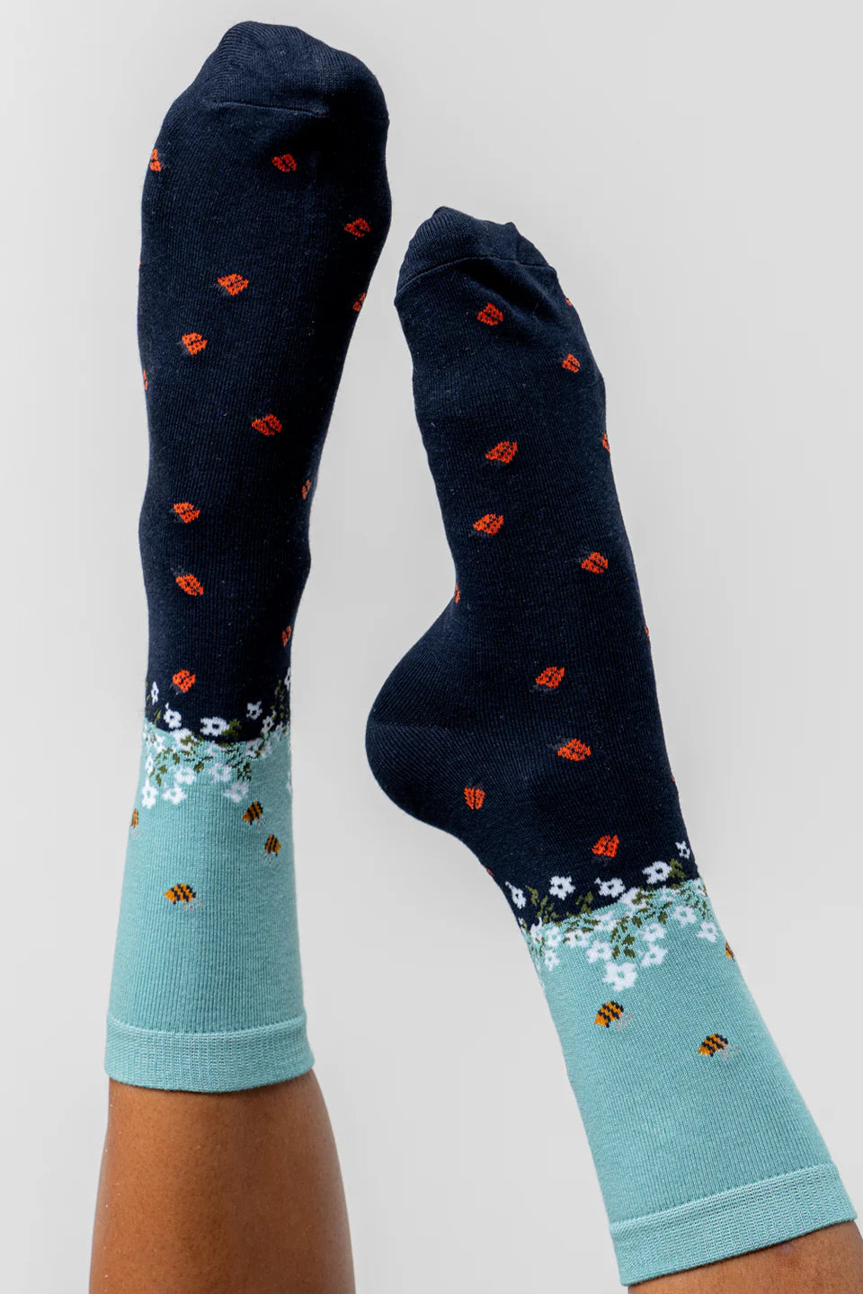 HEDGEROW SOCKS AND BUMBLE BEE KEYRING GIFTBOX