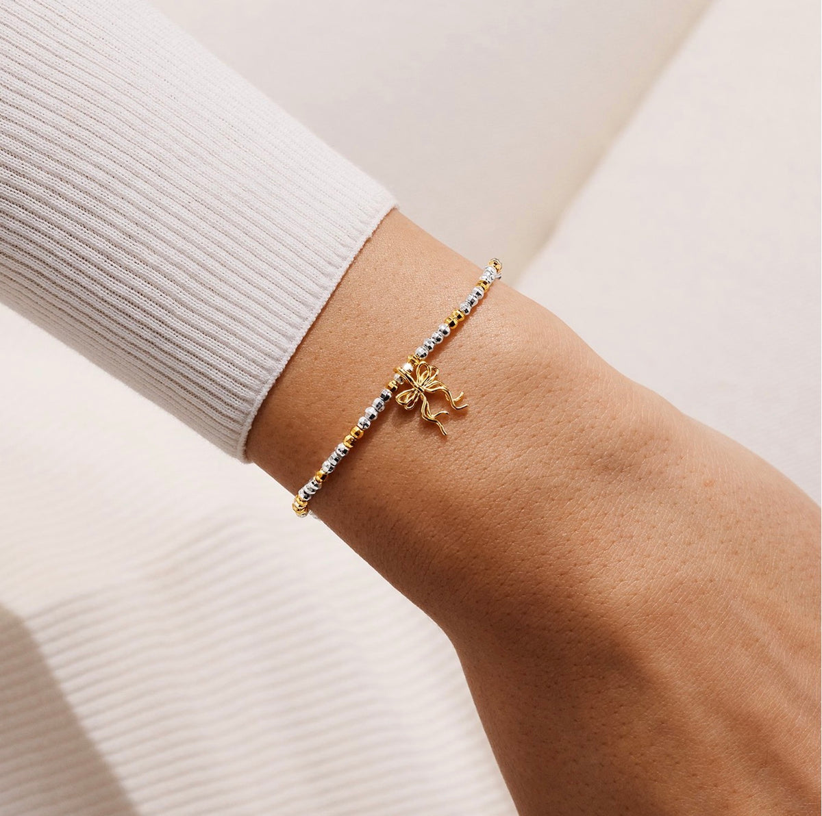 Joma Jewellery A Little ‘Happy Friendsmas’ Bracelet