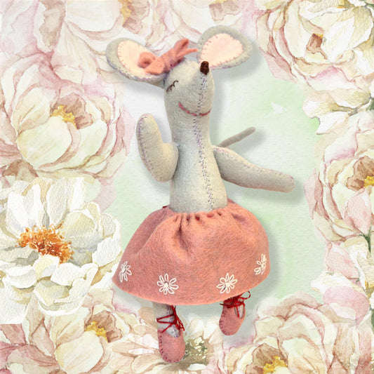 Wool Mix Felt Craft Kit Little Mouse, Ballet Dancer