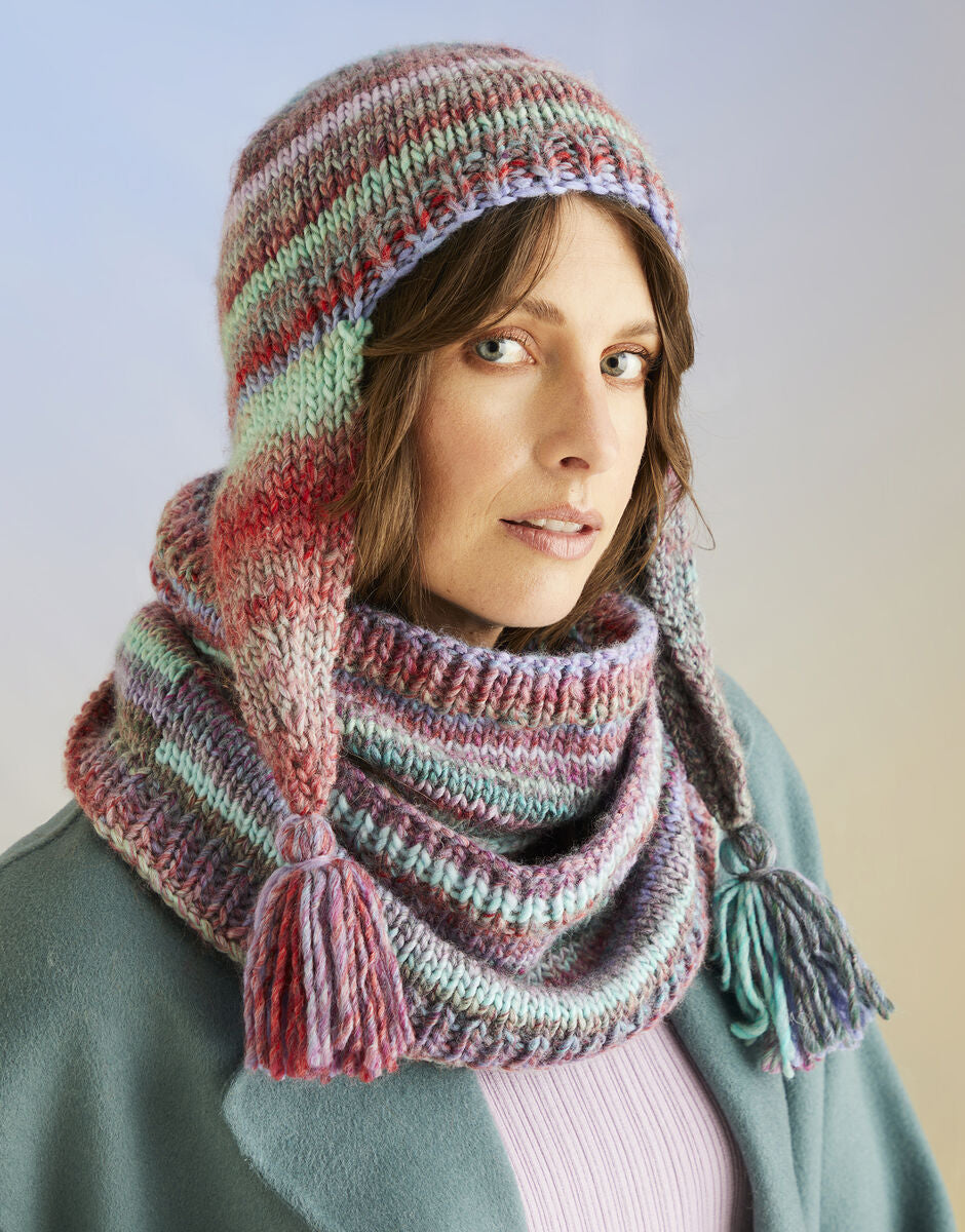 Pattern - ANEMONE HAT AND SNOOD IN SIRDAR JEWELSPUN WITH WOOL CHUNKY