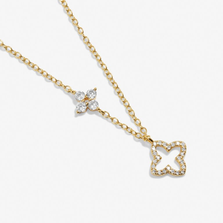 Joma Style Stories Pavé Clover Necklace